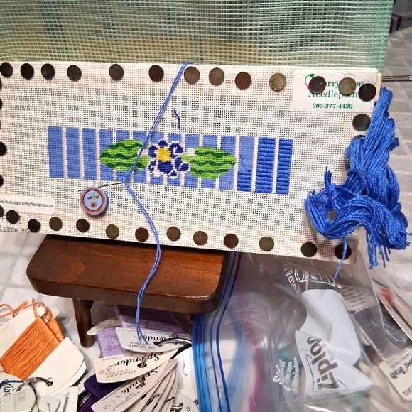 Assorted Embroidery Floss Collection - Picture 8 of 11